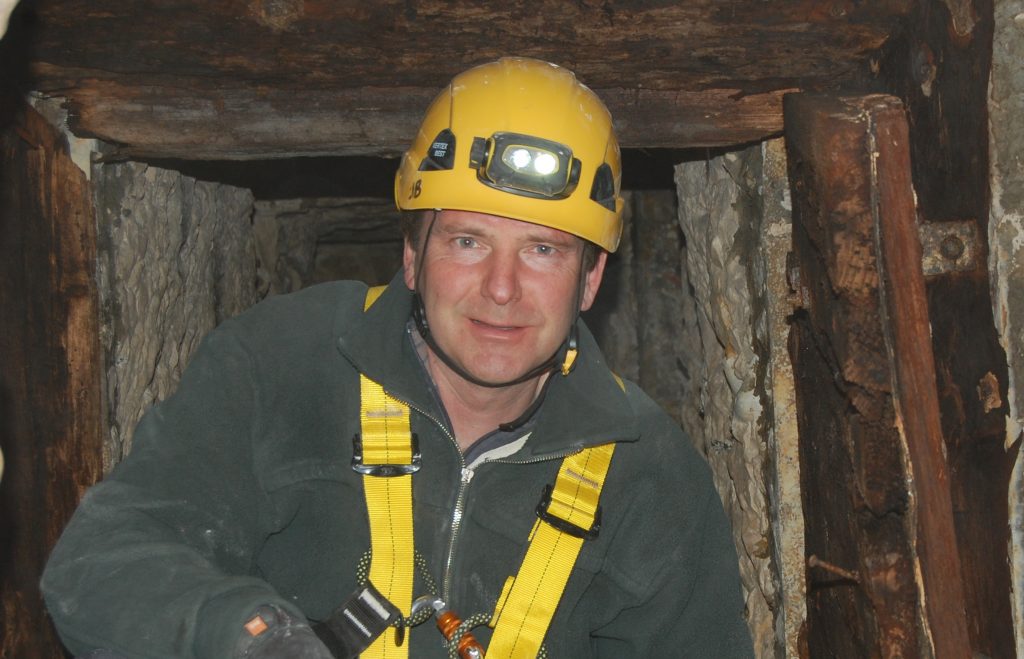 Simon Jones Underground Warfare