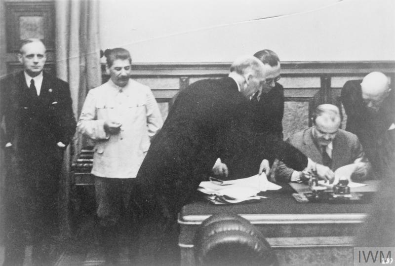 Devils Alliance: Hitler & Stalin